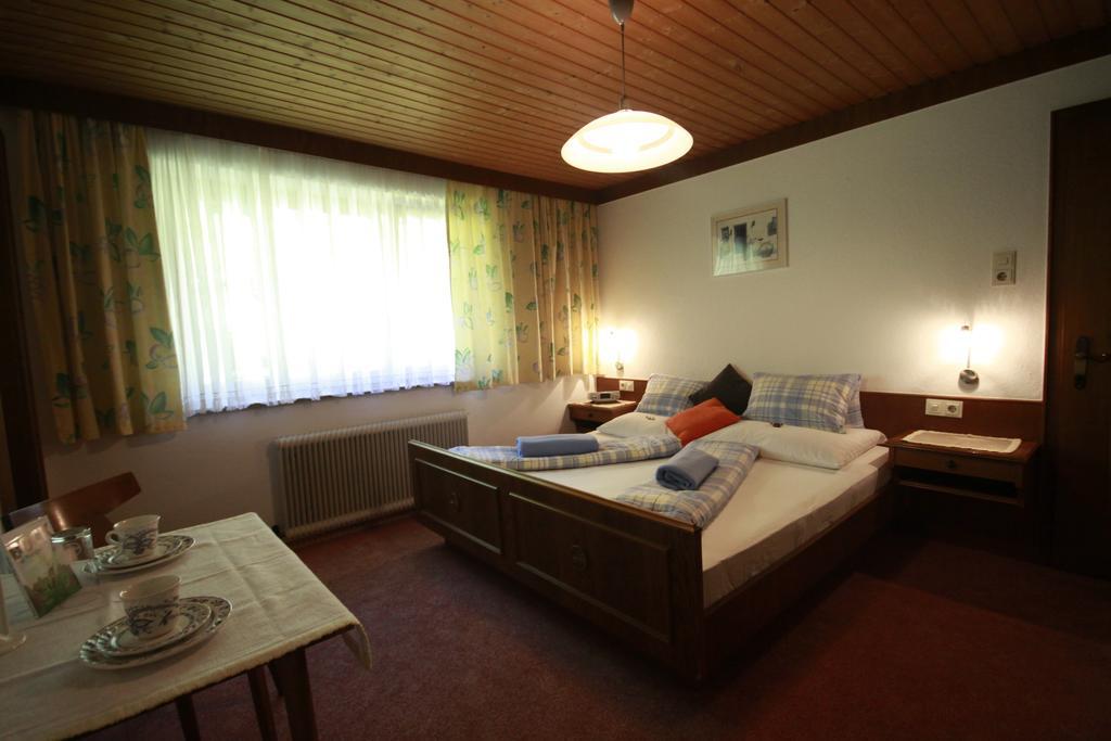 Privatzimmer Kammerlander Neukirchen am Großvenediger 객실 사진