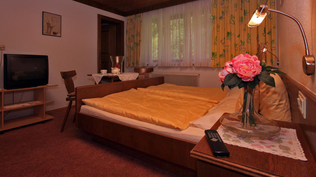 Privatzimmer Kammerlander Neukirchen am Großvenediger 객실 사진